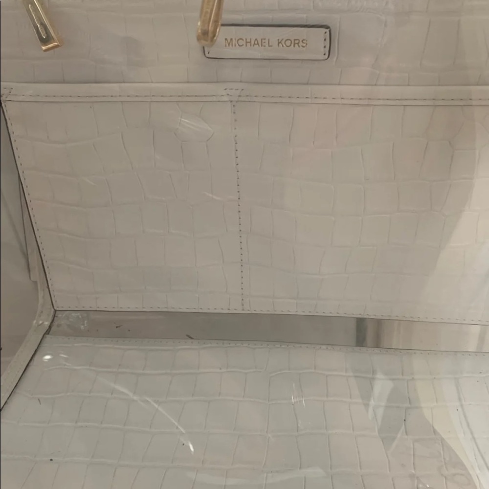 Micheal Kros purse and matching wallet unique bag